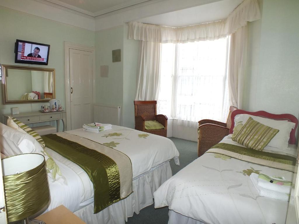 Taormina Guest House Tenby Chambre photo